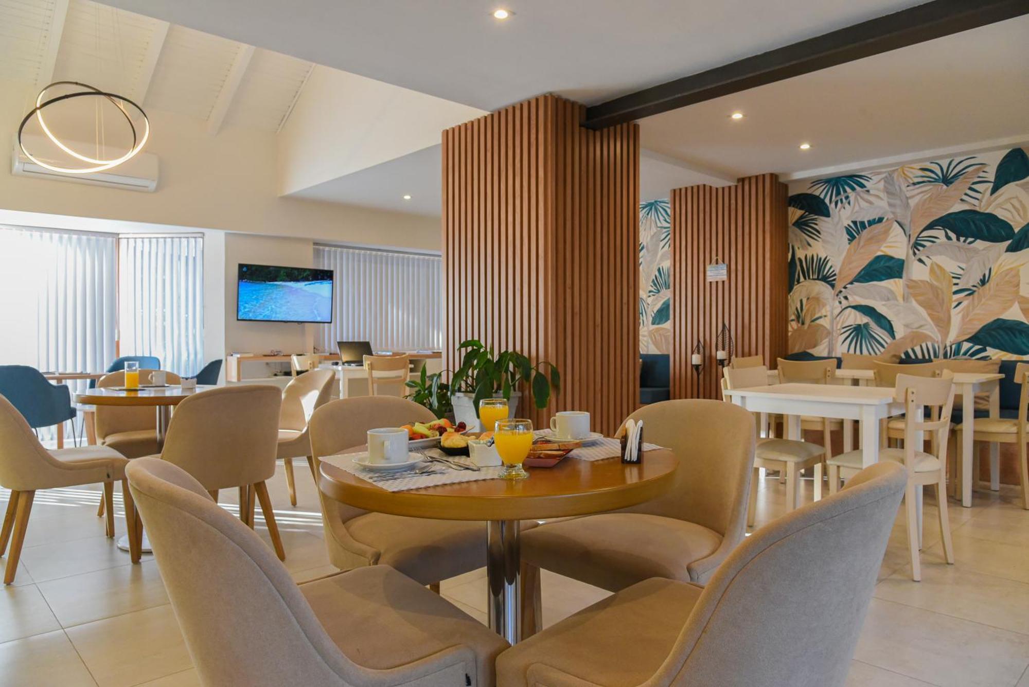 La Morada Petit Hotel Неукен Экстерьер фото