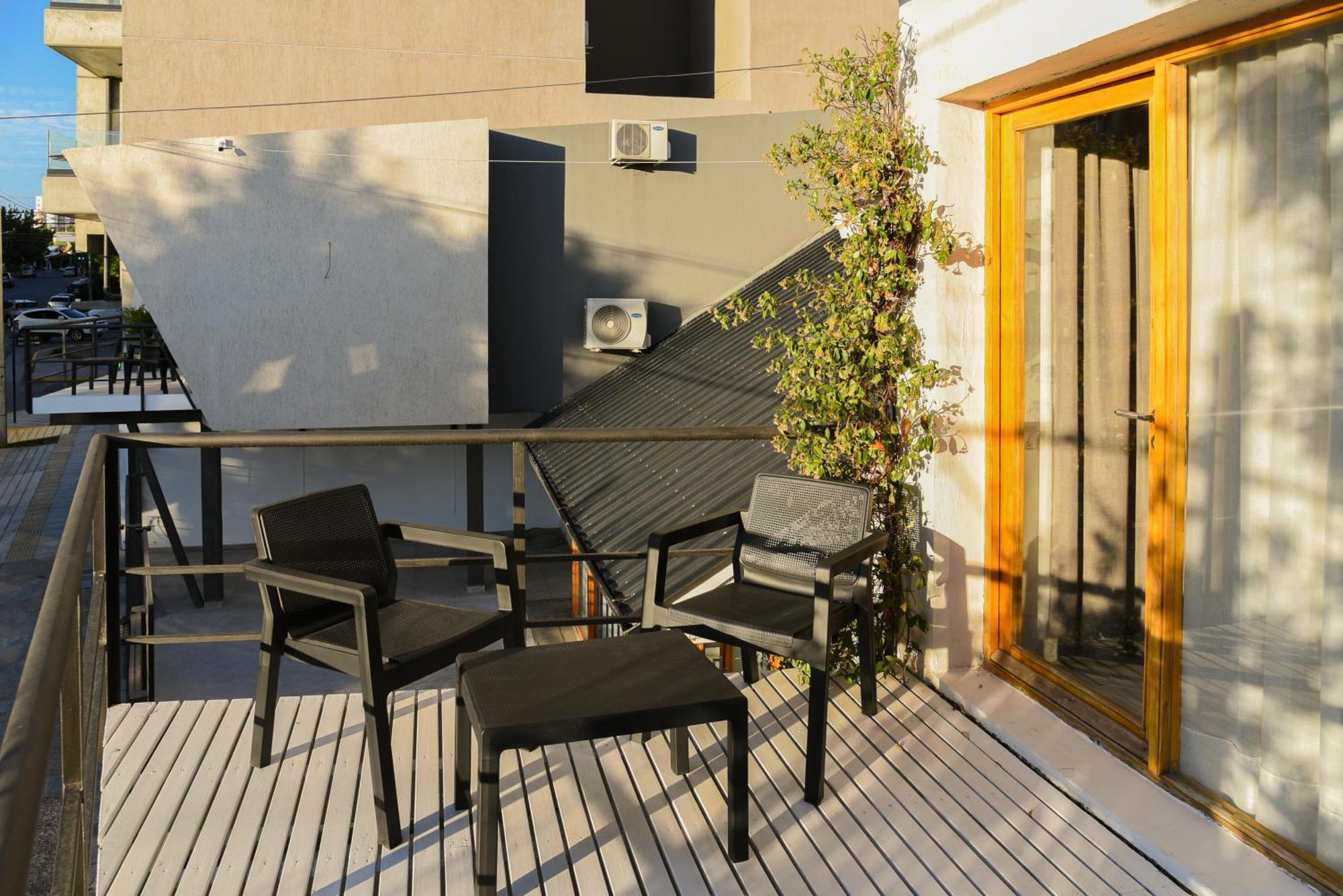 La Morada Petit Hotel Неукен Экстерьер фото